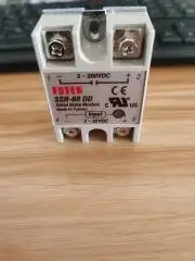 Szilárdtest relé (SSR), 1 csatornás egyenáramú, 60A, 3...32V DC, 5...200V DC, azonnali kapcsolás, csavarható