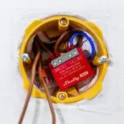 Shelly 1PM Mini Gen4 egy áramkörös Wi-Fi + Bluetooth / Zigbee 3.0 multi-protokoll okosrelé, Matter kompatibilis (8A)