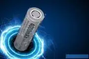 Ipari 18650 4000mAh 3,6V Li-Ion akkumulátor 10A Xtar