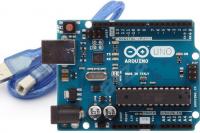 Arduino UNO Rev3 fejlesztői panel + USB kábel, ATMega328-cal!