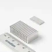 Hasáb mágnes 20x10x2mm