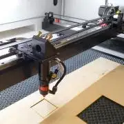 Lézergravírozó és vágó gép 100W RBL1390H  (2025-ös változat!)