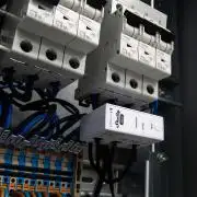 Shelly 3EM-63W Gen3 okos Wi-Fi-s, kismegszakítóra szerelhető, három fázisú fogyasztásmérő