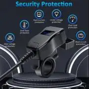 Motoros USB gyorstöltő feszültség kijelzéssel, duál Anya