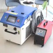Fiber lézerhegesztő és vágó gép 1500W huzalelőtolóval