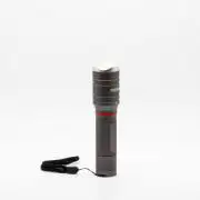 NEBO NEB-6746-G TAC SLYDE zseblámpa, 300 lumen, zoom, alumínium burkolat, IPX4, 5 féle üzemmód, elemes működés