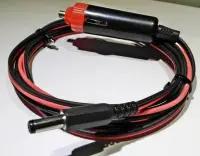 Autó tápcsatlakozó 2,5mm DC dugóval (1m)