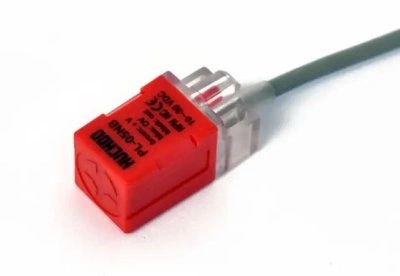 Induktív közelítéskapcsoló szögletes NPN (NO) PL-05N