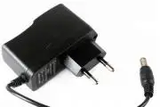 adapter DC 12V 1A