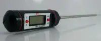 Digitális beszúró hőmérő (-50°C ~ +300°C)