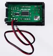 Kijelző Volt, Feszültség